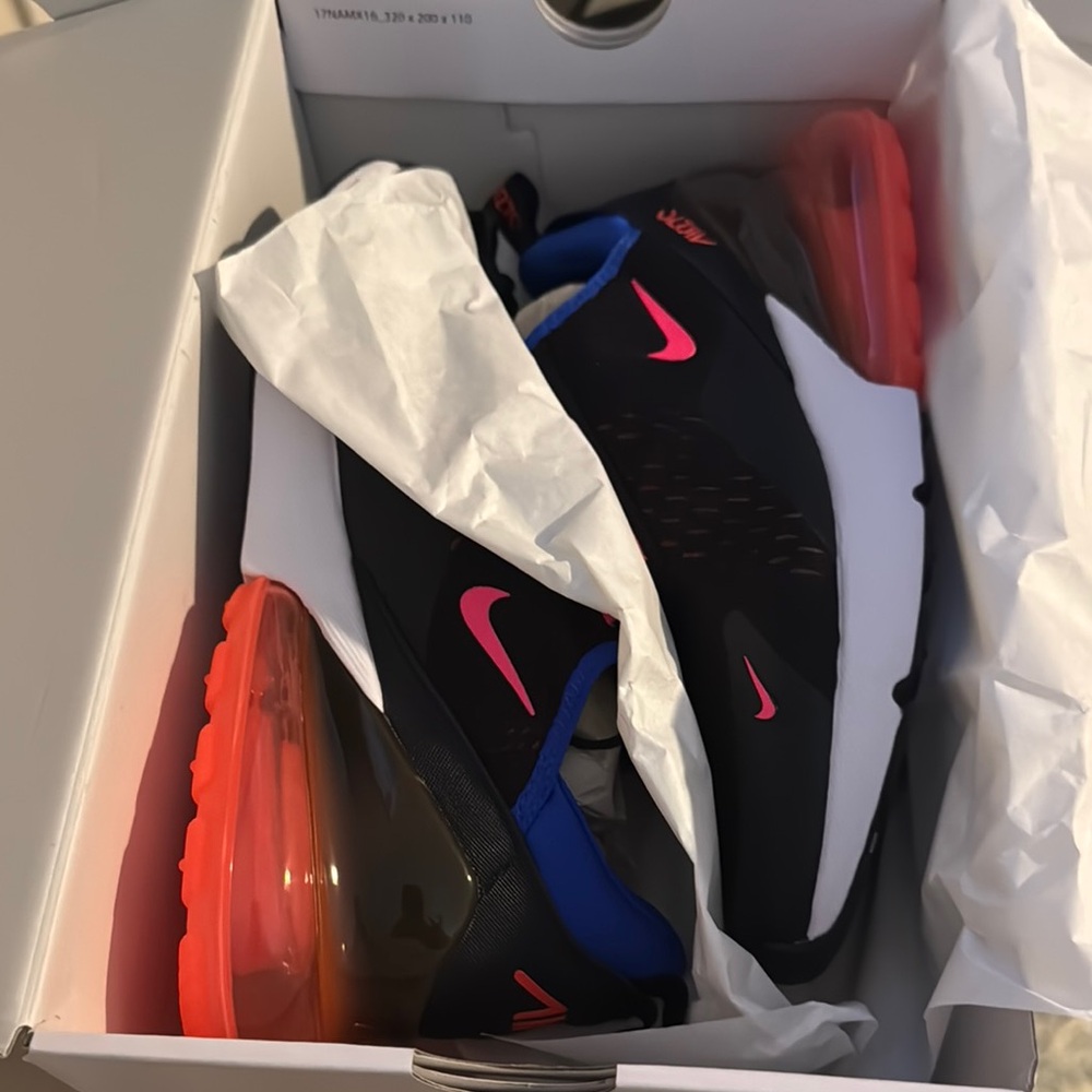 Nike Air Max 270 Black and Red Sneakers